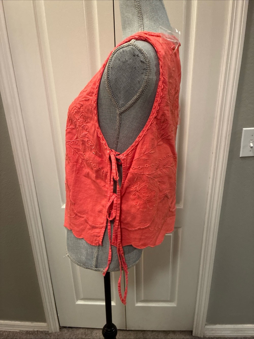 Free people ladies tie sides top - Picture 4 of 6